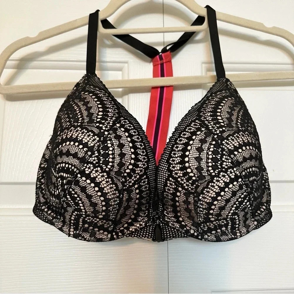 Victoria’s Secret‎ Very Sexy Lightly Lined Plunge Bra